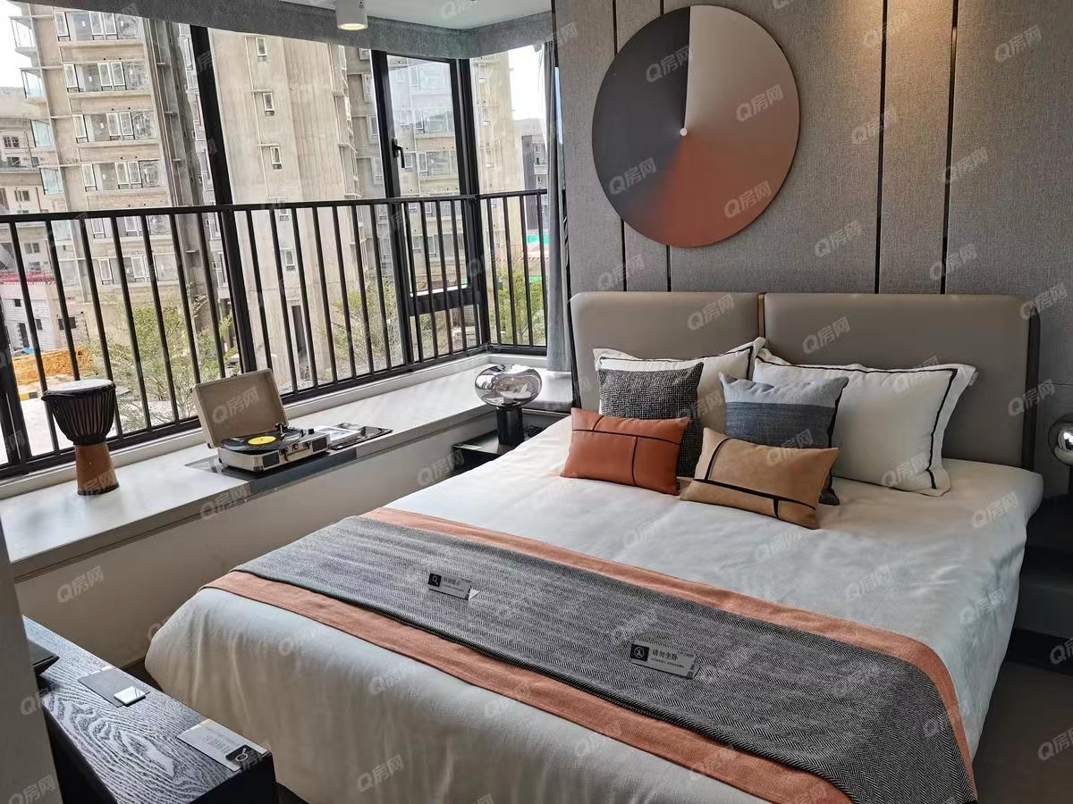 東部萬(wàn)科城均價(jià)-12000元/平