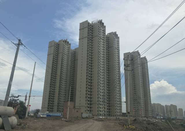 回遷房因?yàn)槭潜旧聿疬w所得