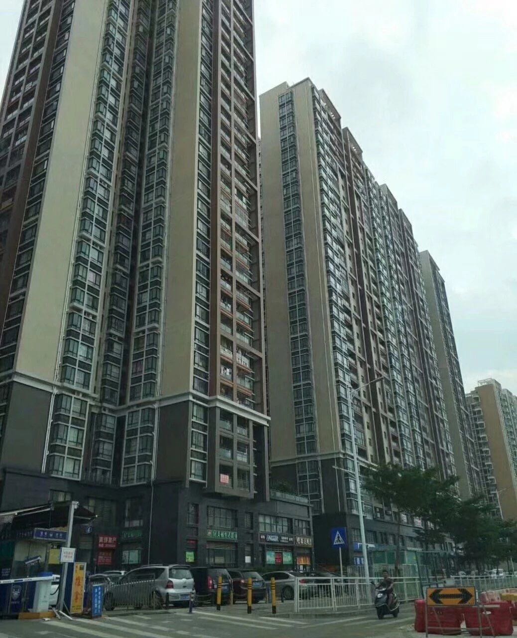 雖然小產(chǎn)權(quán)房格局沒(méi)有商品房那么好