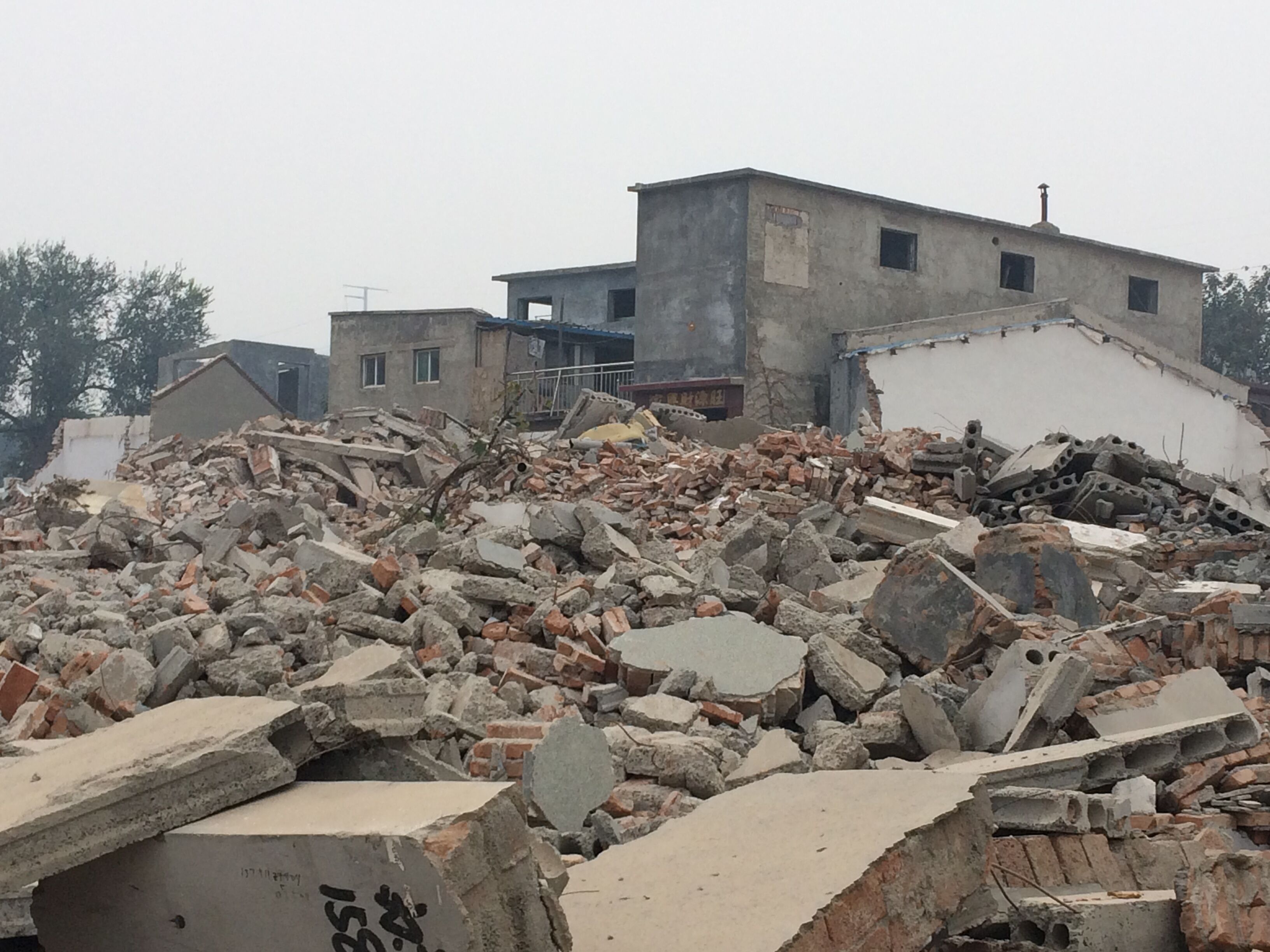 是開發商賠償給被拆遷原居民的房子